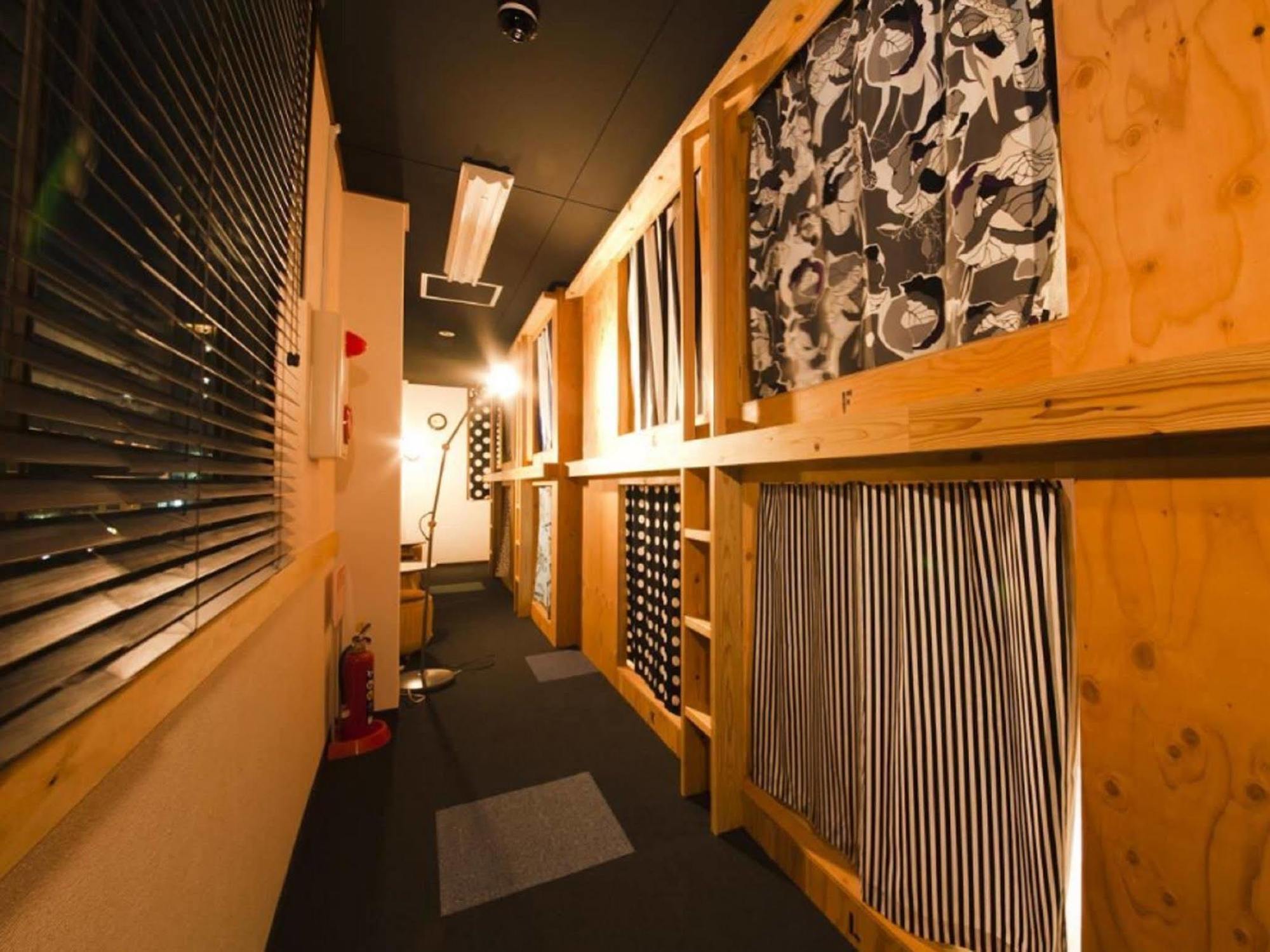 Hakata Gofukumachi Hostel Takataniya Фукуока Екстериор снимка