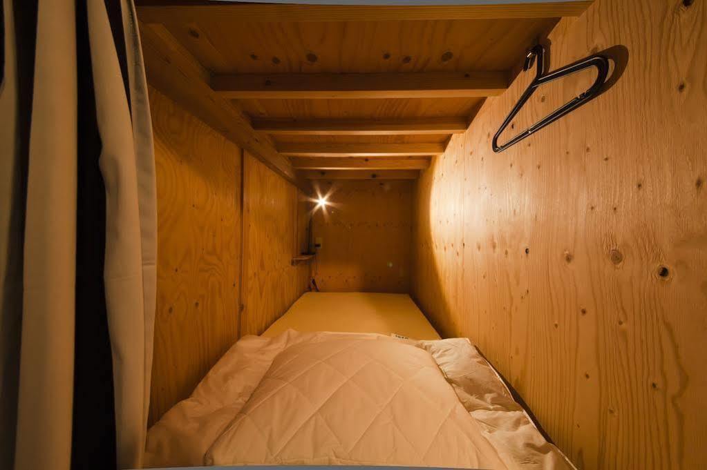 Hakata Gofukumachi Hostel Takataniya Фукуока Екстериор снимка